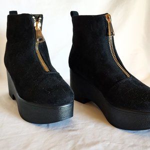 Women's Black Suede Platform Wedge Boots Size 8 1/2 Gold Zipper